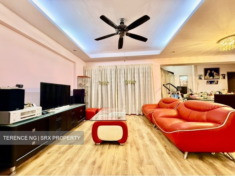 Blk 656C Jurong West Street 61 (Jurong West), HDB Executive #536103641